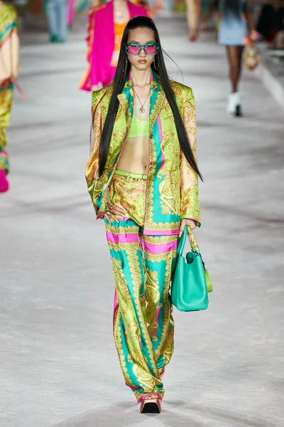 Look 47